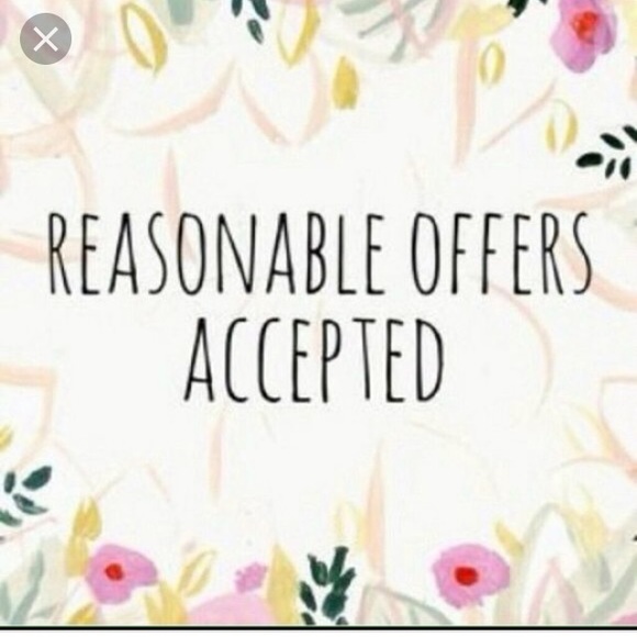 Meet your Posher, Stephanie - Picture 1 of 1